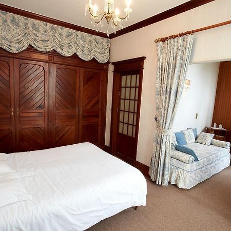 Le Castel Hotel Mailly-le-Chateau Room photo