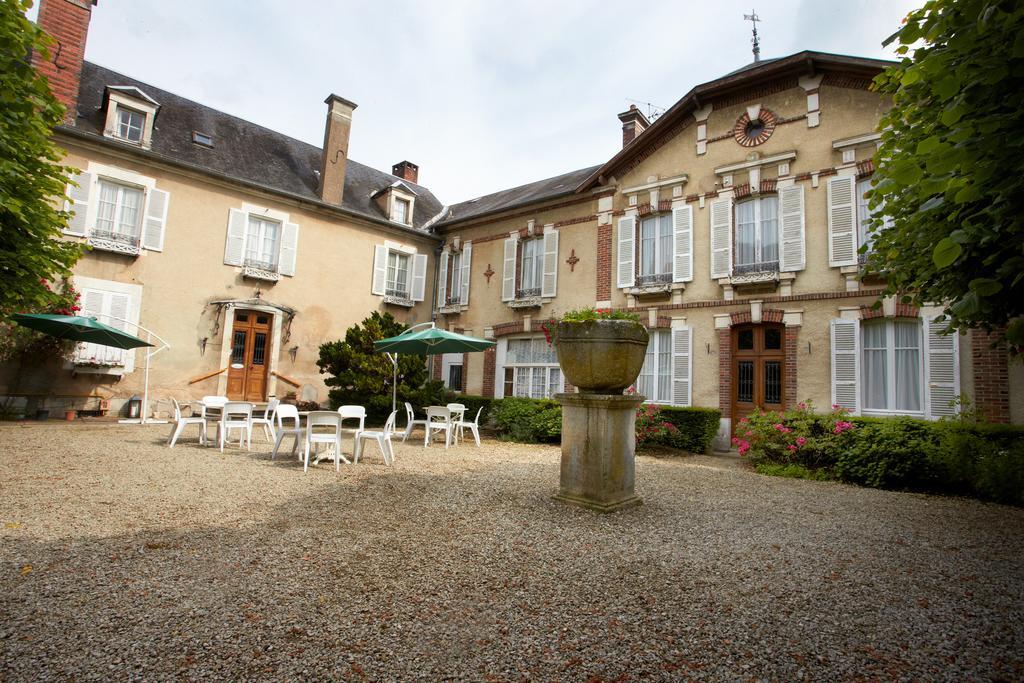 Le Castel Hotel Mailly-le-Chateau Exterior photo